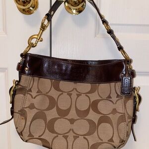 Coach Zoe Signature Logo Hobo Bag in Signature Jacquard Colour. Brown/gold.